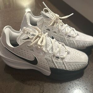 Like new Nike GT03 cuts basketball shoes.  Men size 6, women 7.5